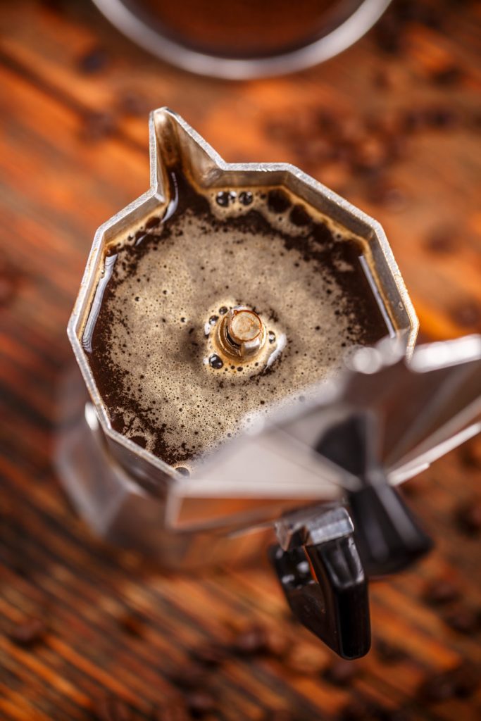 %nom Comment utiliser un percolateur pour faire du café