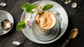 Cette raison surprenante vous fera adorer ce café étrange et mystérieux