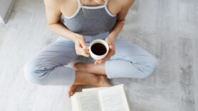 Découvrez comment la méditation et le café se rejoignent pour une expérience de pleine conscience ultime
