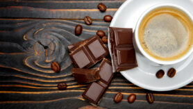 Découvrez l'alliance secrète du café et du chocolat : une explosion de saveurs divines !