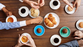 Créez des moments inoubliables autour d'une tasse de café : partage et convivialité au rendez-vous