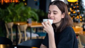 Découvrez les secrets de l'aromathérapie au café : Maîtrisez l'art de l'olfaction pour une expérience sensorielle unique